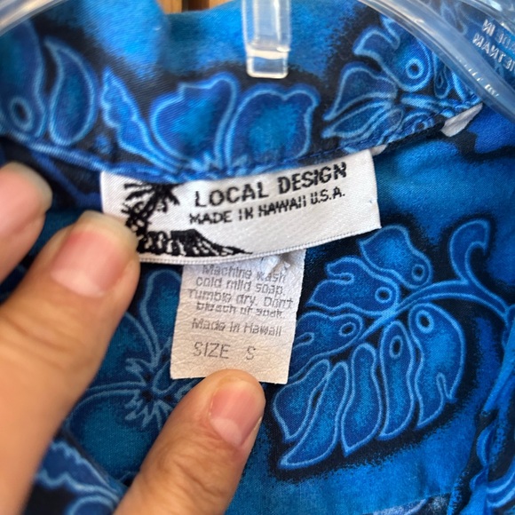 Local Design Hawaiian Button Down Shirt - Picture 9 of 9